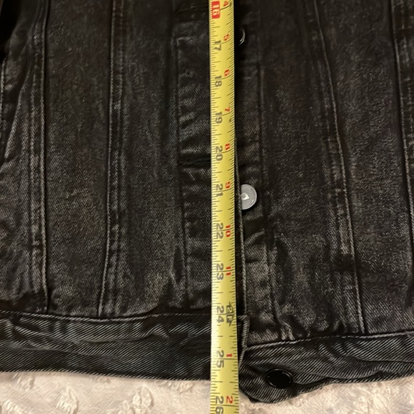 Black Denim Jean Distressed Trucker Jacket Sz L - Picture 6 of 8
